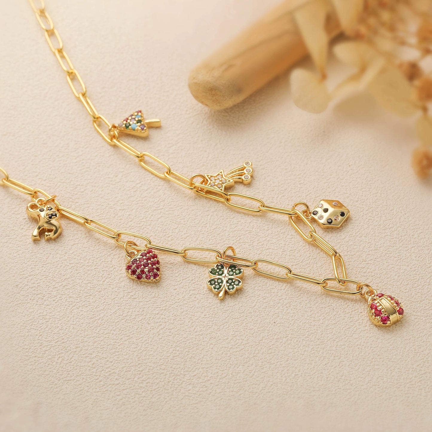 HECHENG,French Vintage Dopamine Colourful Pendant Stainless Steel Necklace Collarbone Chain Ladies Sweet Fashion Jewellery 1 PCS