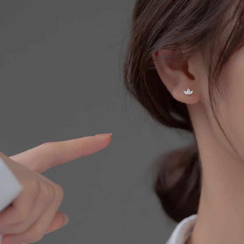 ZIRCON LEAF EARRINGS